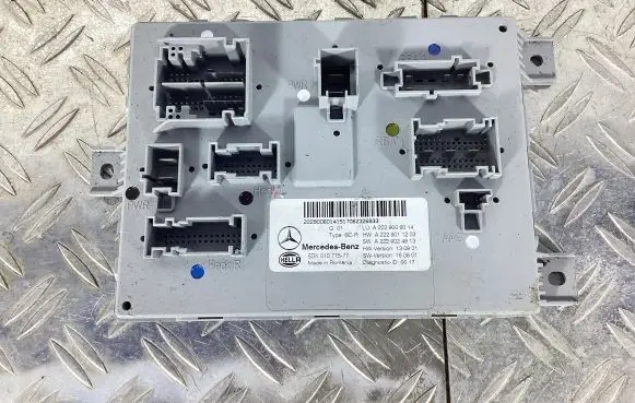 Mercedes-Benz GLC X253 C253 SAM control unit A2229006014 A2229011203 5DK01077577