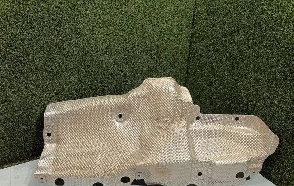 Porsche Cayenne (9Y0 9Y3) Heat shield in engine bay 4M0825692