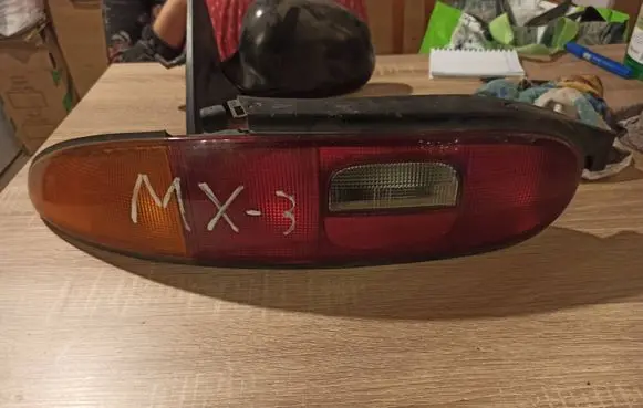 Mazda MX-3 Rear/tail lights