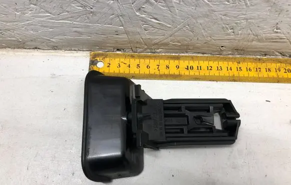Mercedes-Benz C W203 Hand brake release handle 2034270112
