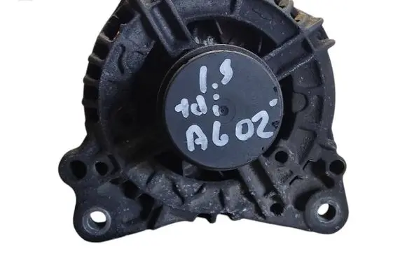 Audi A6 S6 C5 4B Generator/alternator 028903031 0124515083
