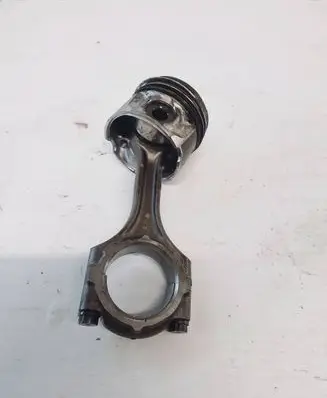 Lexus IS 220D-250-350 Piston with connecting rod