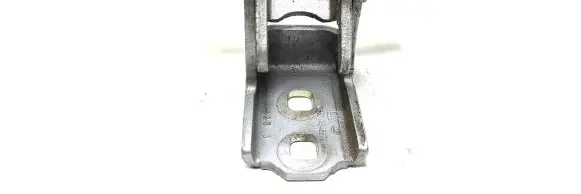 Opel Insignia A Rear door lower hinge A046574