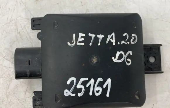 Volkswagen Jetta USA Blind spot module 2Q0907686B