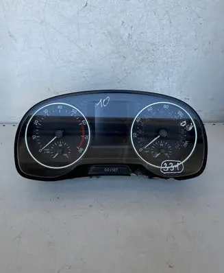 Volkswagen Polo V 6R Speedometer (instrument cluster) A2C87325600