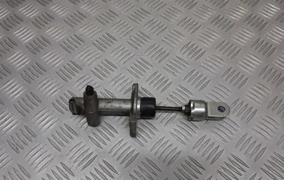 Chevrolet Lacetti Clutch slave cylinder 