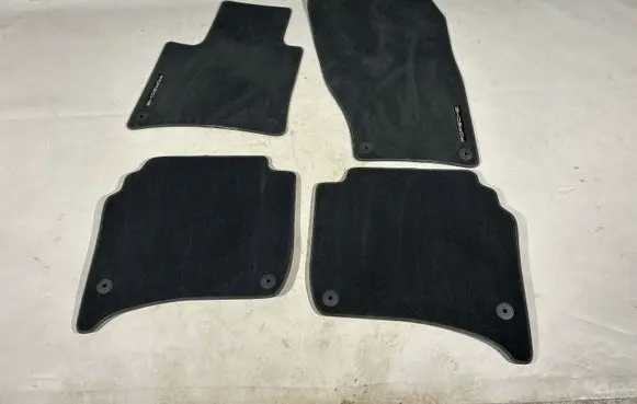 Porsche Cayenne (92A) Car floor mat set 