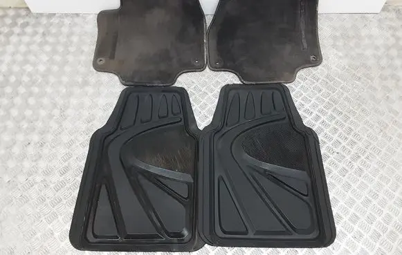 Chrysler Pacifica Car floor mat set 5RH44PL5AB