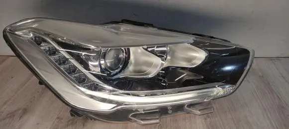 Citroen DS5 Headlight/headlamp 9806092980