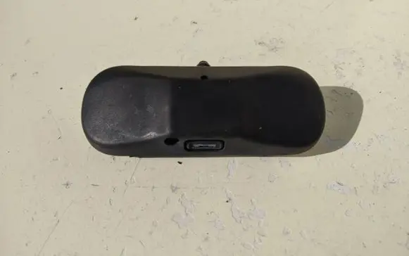 Windshield washer spray nozzle