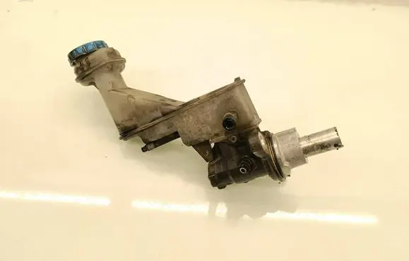 Nissan Qashqai+2 Master brake cylinder 