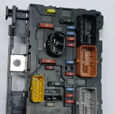 Peugeot 207 BSM Control unit 9664055780 BSML1100 L11