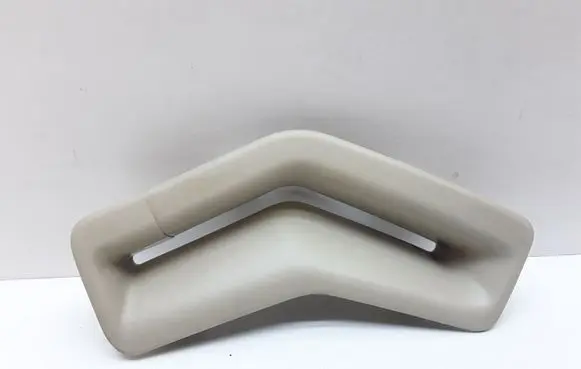 Volvo S80 Seat belt trim 