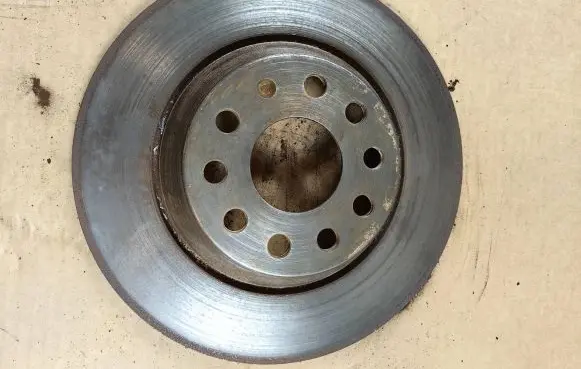 Volkswagen PASSAT B8 Rear brake disc 3Q0615601A