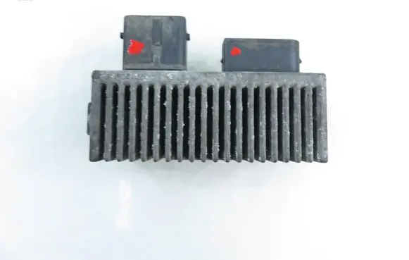 Renault Master III Glow plug pre-heat relay 271206395R