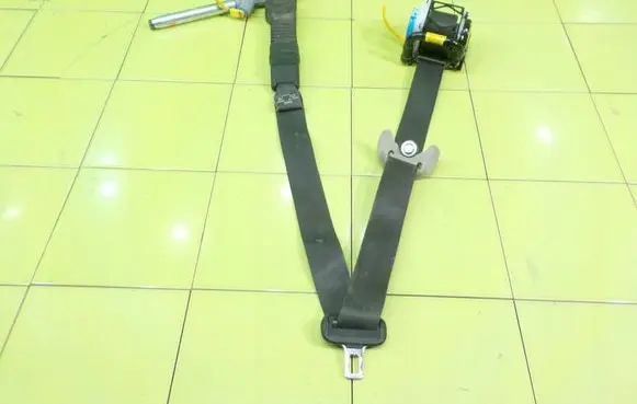 KIA Carens III Front seatbelt 88820A4200 BEZPIECZENSTWA