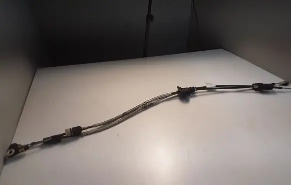 Volvo V40 Gear shift cable linkage 31437666