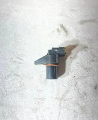 Mercedes-Benz E W212 Camshaft position sensor A0051531328