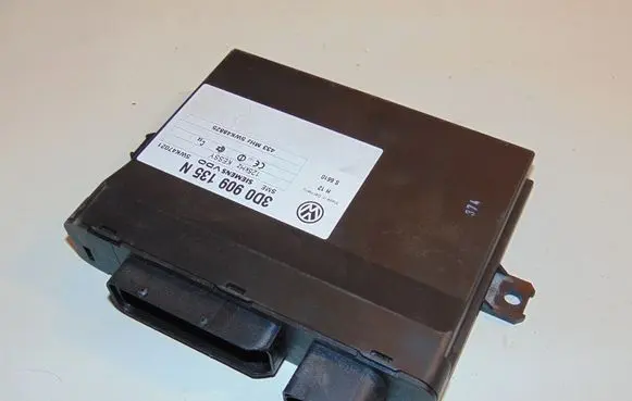 Volkswagen Touareg I Keyless (KESSY) go control unit/module 3D0909135N 5WK47021 5WK48825
