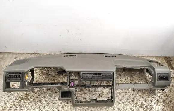 Volkswagen Transporter - Caravelle T4 Dashboard 701819721A 705857193A