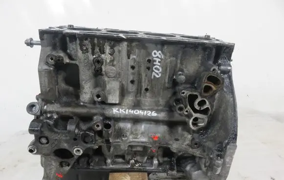 Peugeot 308 Engine block 8H02