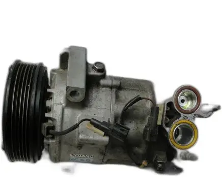 Volvo XC60 Air conditioning (A/C) compressor (pump) 31449067