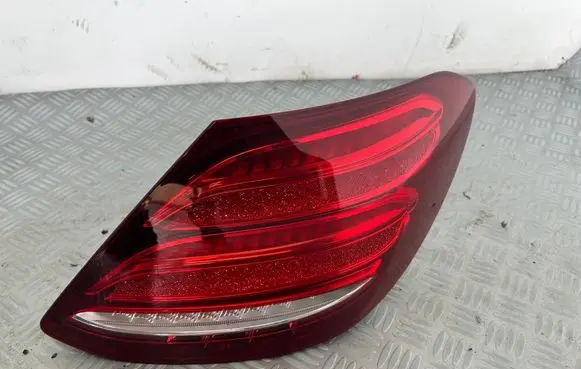 Rear/tail lights
