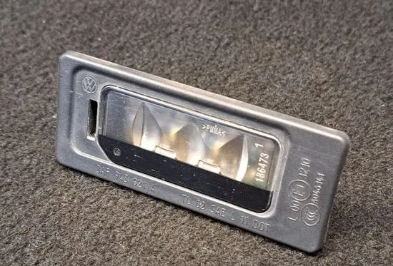 Volkswagen PASSAT B7 Number plate light 3AF943021A
