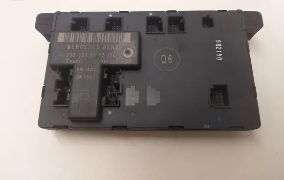 Mercedes-Benz C W203 Door control unit/module 2038201485