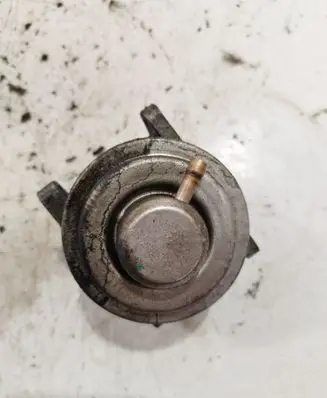 Audi A3 S3 A3 Sportback 8P EGR valve 038129637D