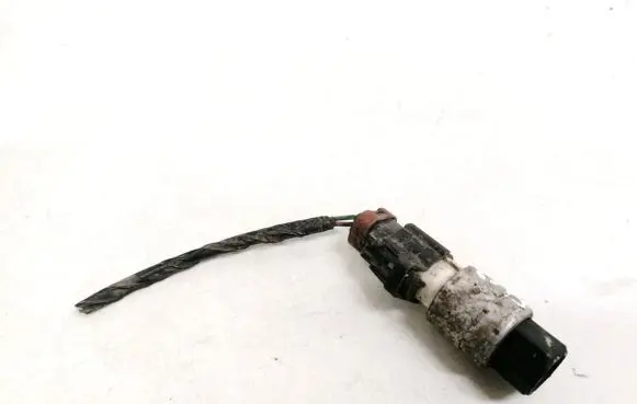 Air conditioning (A/C) pressure sensor
