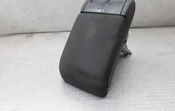 Opel Vectra C Armrest 13242816