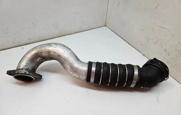 Intercooler hose/pipe