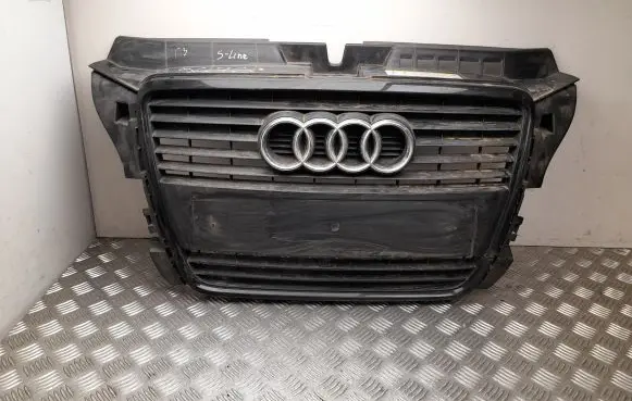 Audi A3 S3 8P Front grill 8P0853037