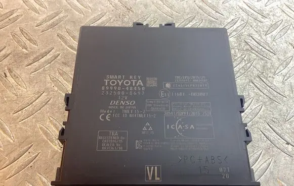 Lexus RX 450H Keyless (KESSY) go control unit/module 8999048450 2325008697