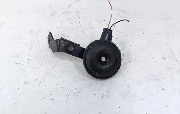 Hyundai ix35 Horn signal 966302S100