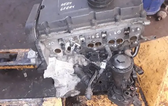 Volkswagen Touran I Engine AZV