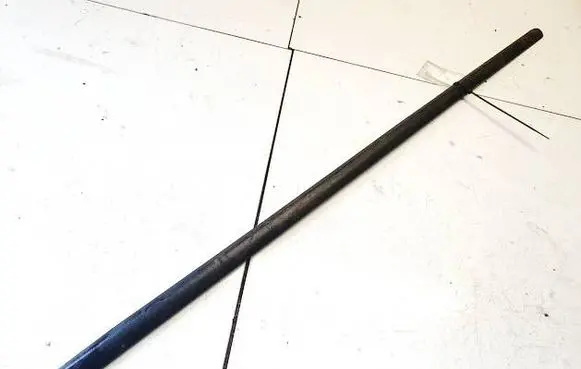 Opel Astra H Front door glass trim molding 
