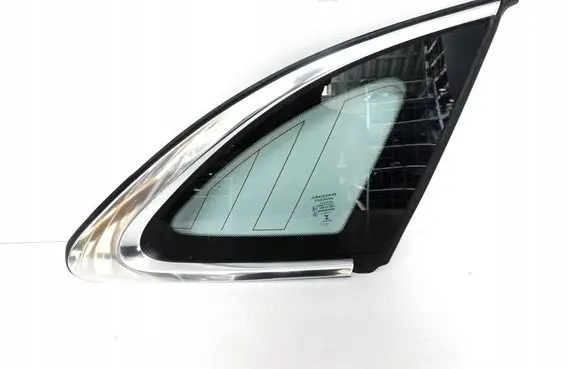 Jaguar F-Pace Front triangle window/glass T4A46803