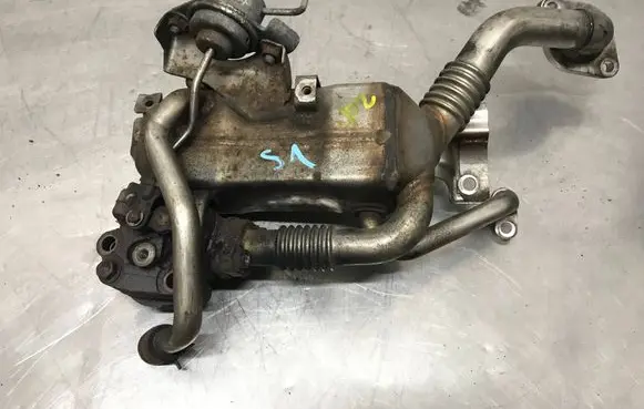 Opel Astra H EGR valve cooler 8973762643 303731