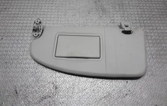 Ford Focus Sun visor