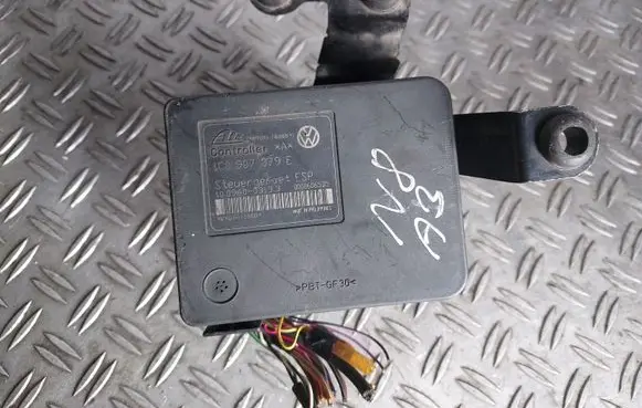 Audi A3 S3 8L ABS Pump 1C0907379E