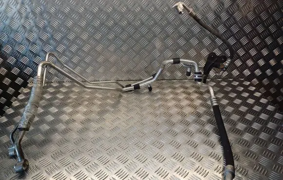 Volkswagen PASSAT B6 Air conditioning (A/C) pipe/hose 3C0820743BH 3C0820741AJ