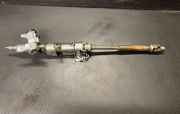 Mitsubishi Colt Steering wheel axle 4408A040