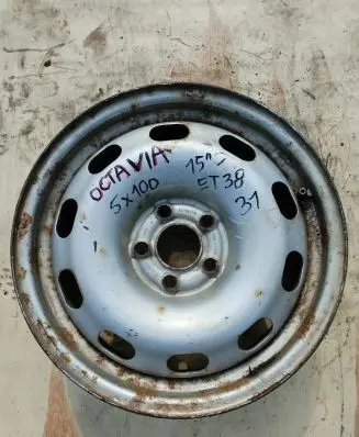 Skoda Octavia Mk1 (1U) R15 steel rim V0515011
