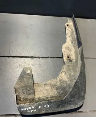 Honda CR-V Front mudguard 75800