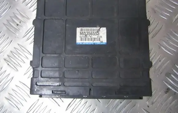 Mitsubishi Colt Engine control unit/module md356552 e2t69281