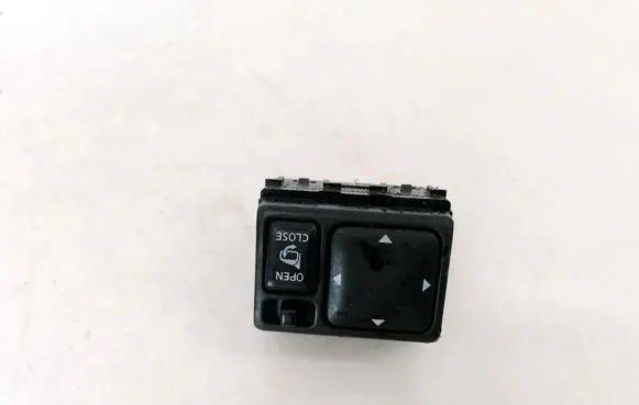 Nissan X-Trail T30 Wing mirror switch
