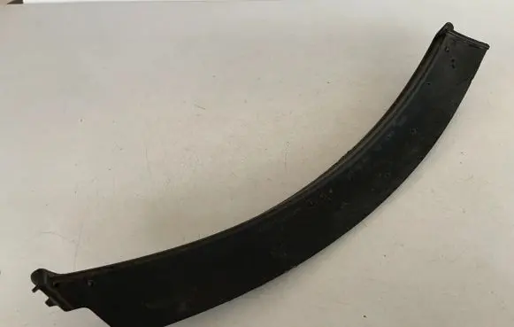Audi Q5 SQ5 Rear bumper trim bar molding 8R0853827C