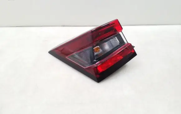 Nissan Juke II F16 Rear/tail lights 265556PA0A